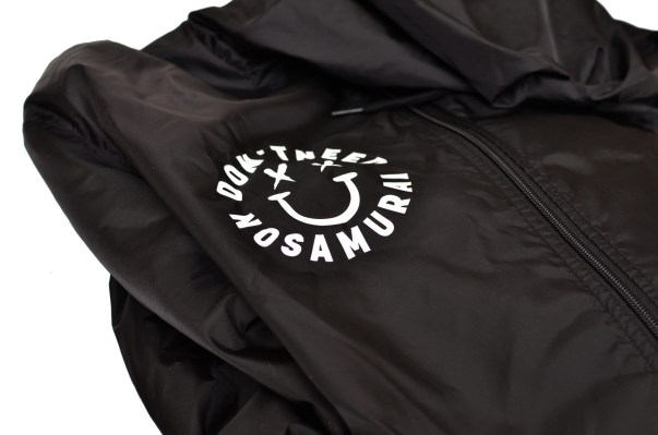 dnns_jacket_smile_front_